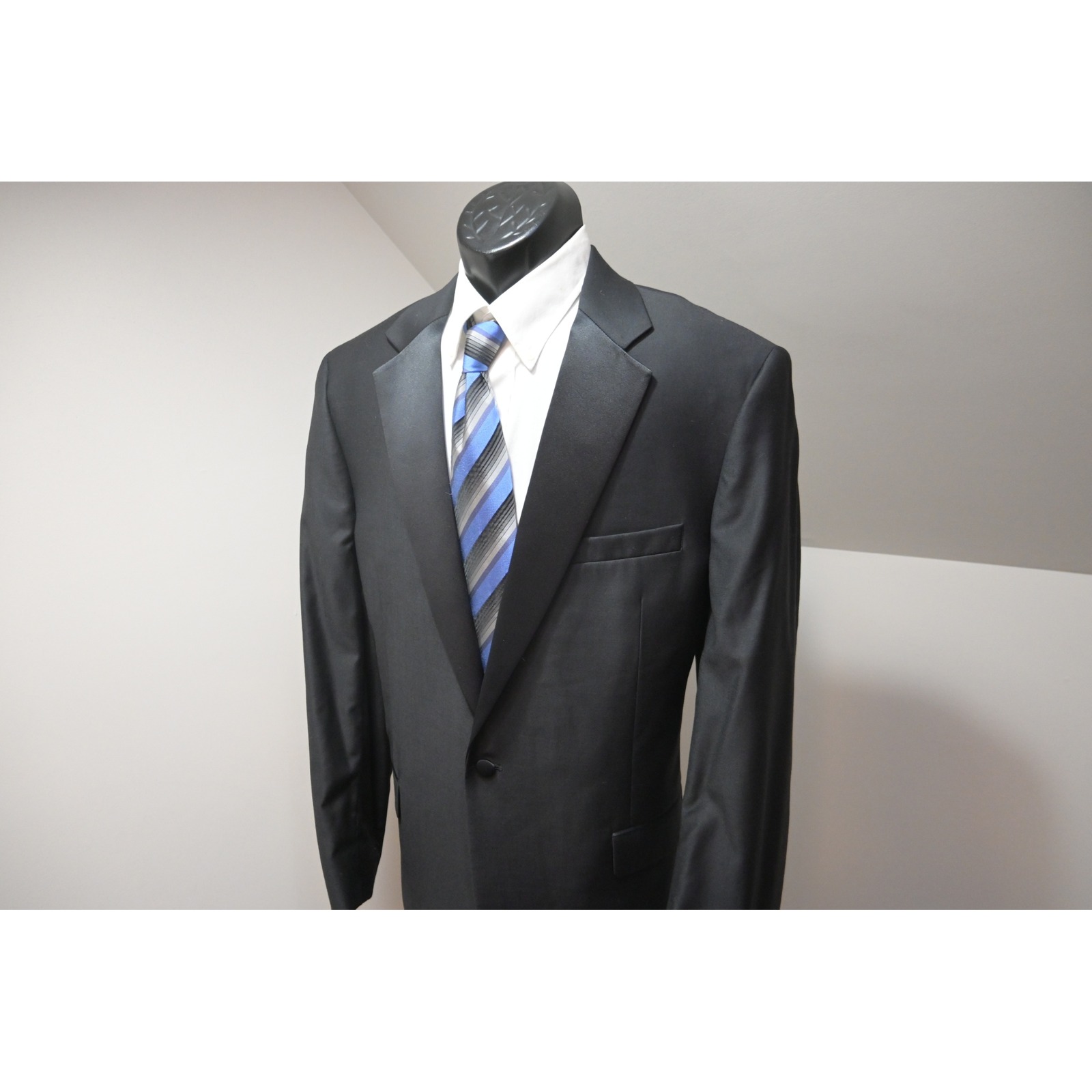 Jos. A. Bank Tuxedo Suit Mens 44l 38x33 Black Satin Peak Lapel Formal Excellent